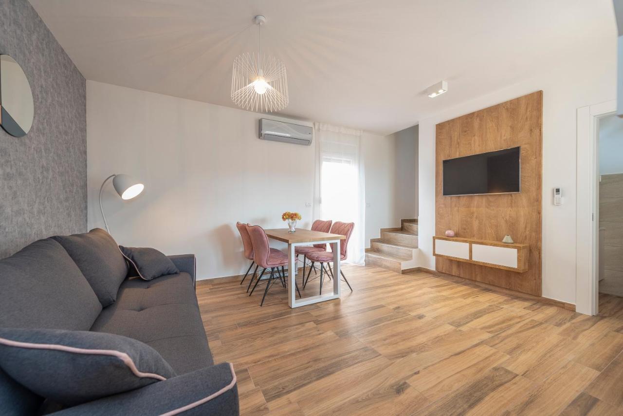 Luxury Apartments - La Vir 5& 6 المظهر الخارجي الصورة