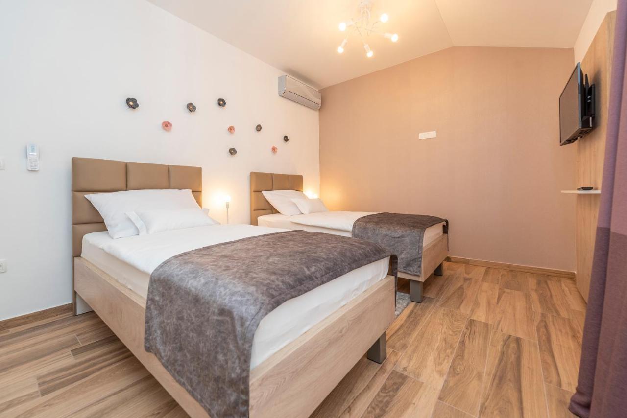 Luxury Apartments - La Vir 5& 6 المظهر الخارجي الصورة